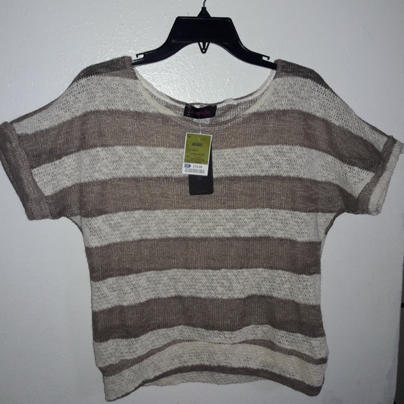 Annabelle top nwt - Picture 1 of 2